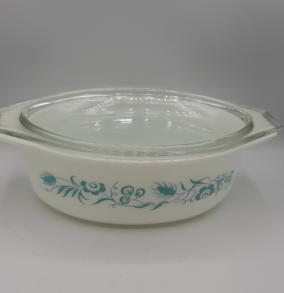 Very Rare Pyrex Promotional 1 1/2 Quart Casserole Dish & Lid Blue Floral USA